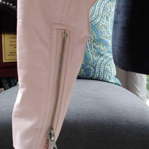 Fashion Nova Jacket - Picture 4 of 4